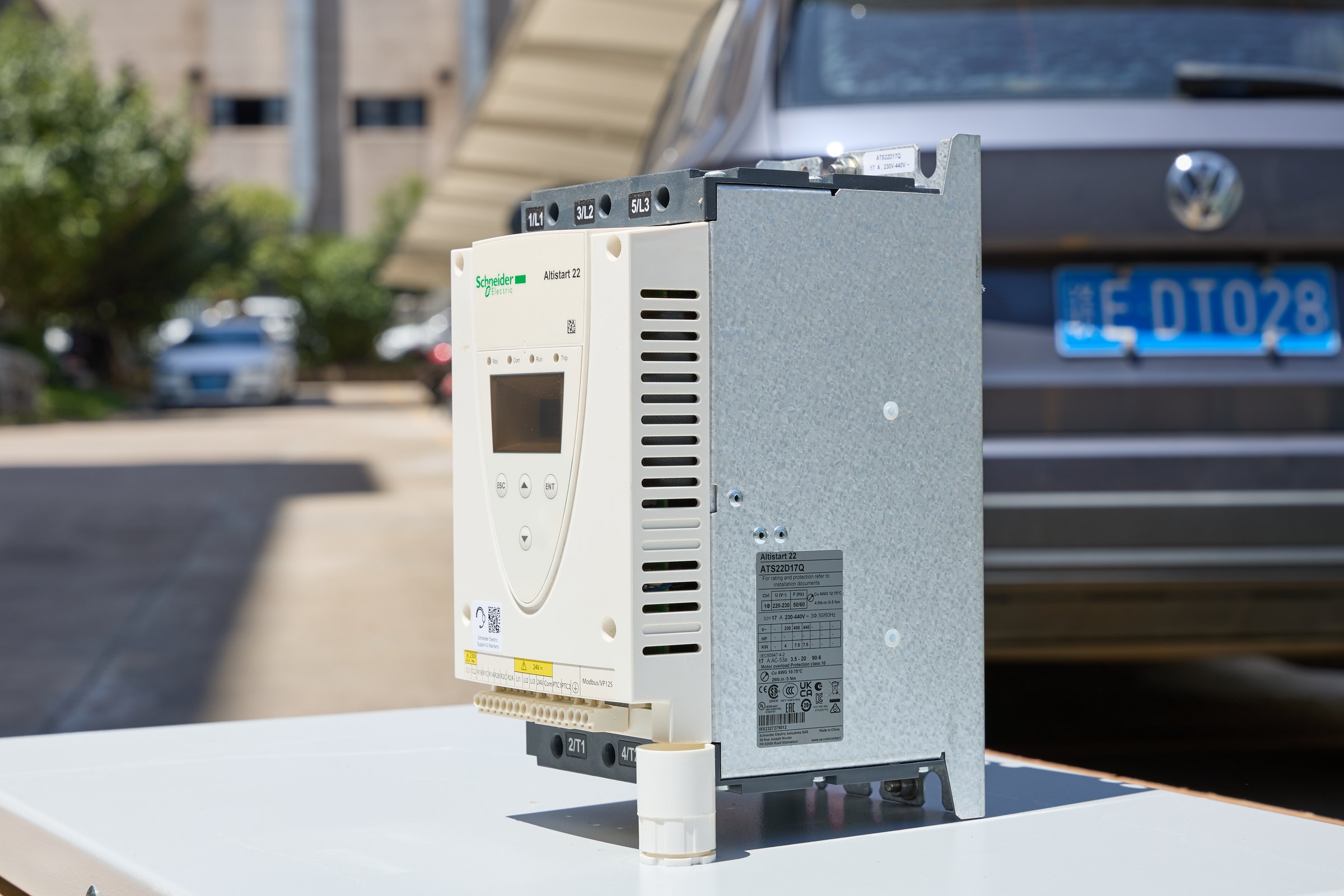 Schneider Electric ATS22D17Q