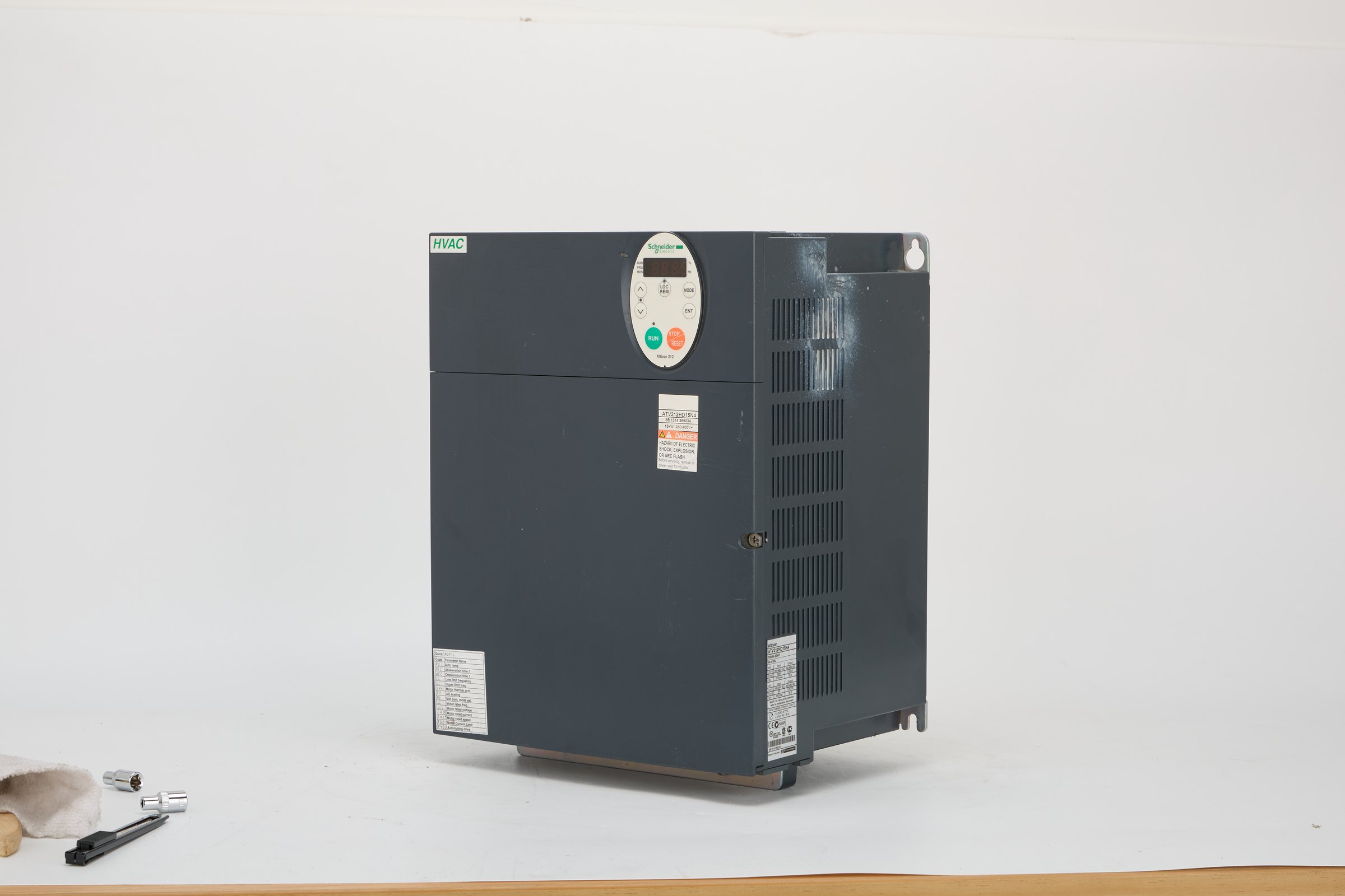 ATV212HD15N4 — Altivar Variable Speed Drives